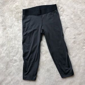 Nike Pro capris